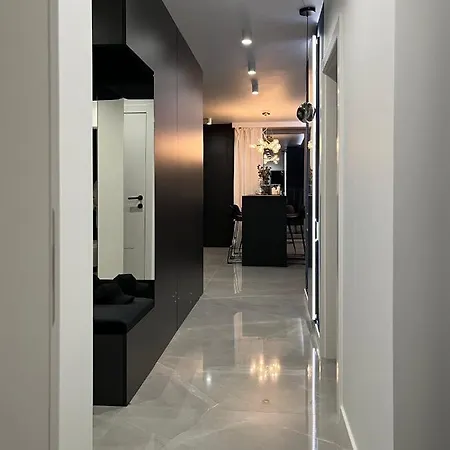 Apollo Luxury Dolny ソポト